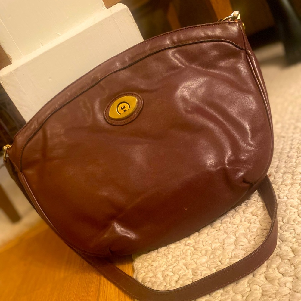 Vintage 1970s Aigner shoulder bag.